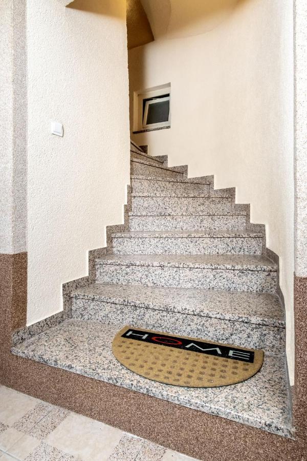 Ferienwohnung Zollus House Tvrda Osijek Exterior foto